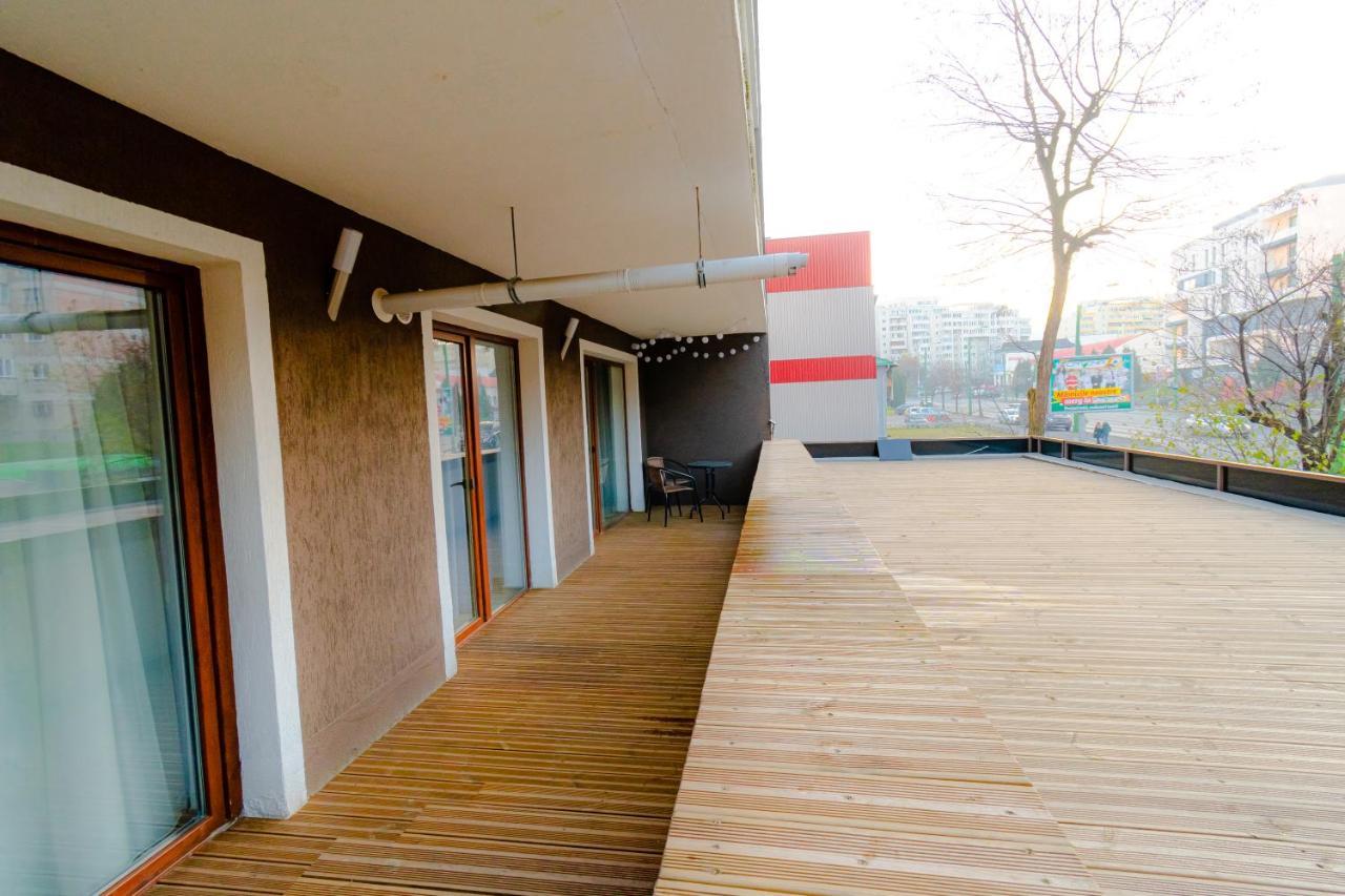 Transylvanian Apt. W/ Lrg. Terrace And Parking - Karpatenhaus Brașov Exterior foto